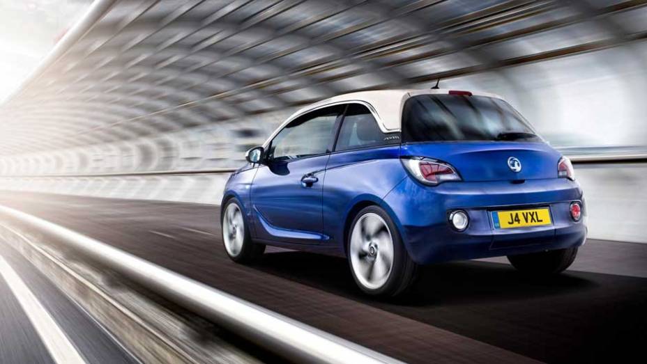 Câmbio será manual de cinco marchas em todas as configurações | <a href="https://gutenberg.quatrorodas.abril.com.br/saloes/paris/2012/opel-adam-702610.shtml" rel="migration">Leia mais</a>