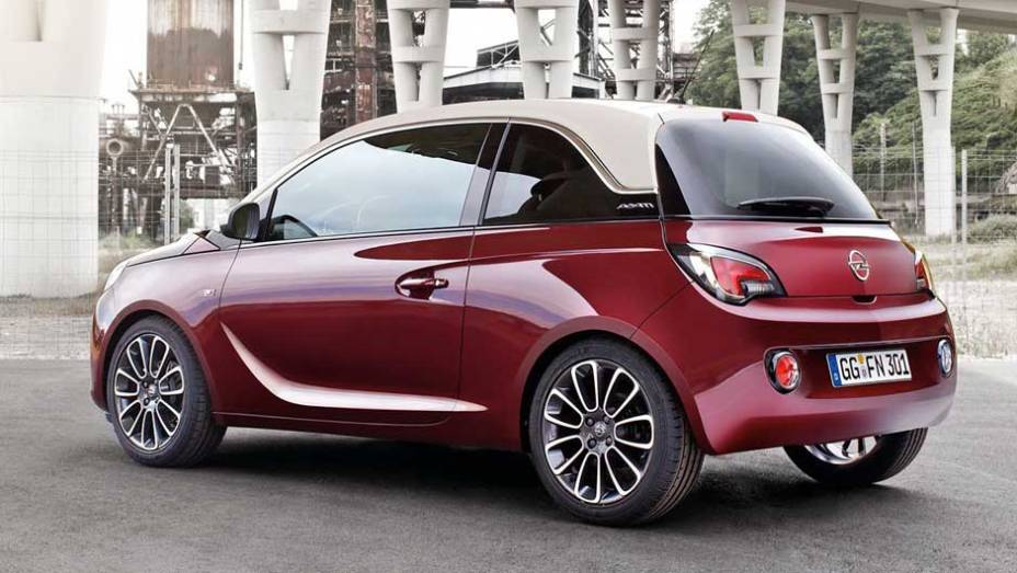 Modelo da Opel disputará mercado com Fiat 500 e Mini Cooper | <a href="https://gutenberg.quatrorodas.abril.com.br/saloes/paris/2012/opel-adam-702610.shtml" rel="migration">Leia mais</a>