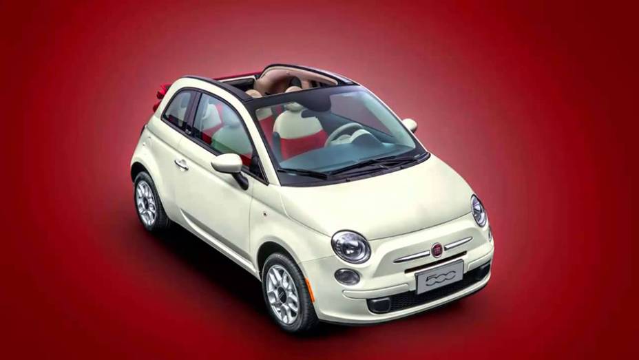 Na terra do tio Sam, a versão Cabrio automática do Fiat 500 sai por R$ 63.525 (US$ 20.545), enquanto por aqui, o modelo equivalente não custa um pouco mais: R$ 68.911.