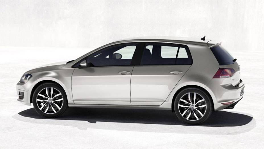 Plataforma do novo Golf é a MQB, mesma utilizada no Audi A3 e Seat Leon | <a href="https://gutenberg.quatrorodas.abril.com.br/saloes/paris/2012/golf-chega-setima-geracao-702391.shtml" rel="migration">Leia mais</a>