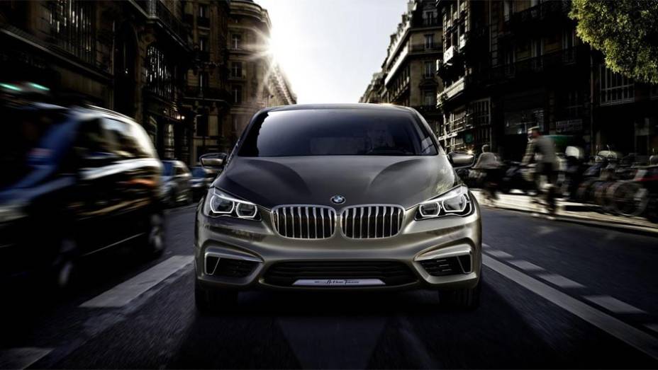 BMW Concept Active Tourer | <a href="https://gutenberg.quatrorodas.abril.com.br/saloes/paris/2012/bmw-concept-active-tourer-702454.shtml" rel="migration">Leia mais</a>