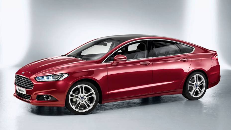 O carro tem uma versão sedã... | <a href="https://gutenberg.quatrorodas.abril.com.br/saloes/paris/2012/ford-mondeo-702566.shtml" rel="migration">Leia mais</a>