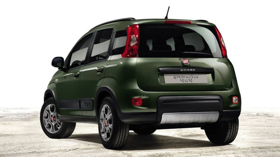 Além dos acessórios exclusivos, o Panda 4x4 oferece duas cores especiais, batizadas de Sicilia Orange e Toscana Green. | <a href="%20https://gutenberg.quatrorodas.abril.com.br/saloes/paris/2012/fiat-panda-4x4-702561.shtml" rel="migration">Leia mais</a> Além dos acessórios exclusivos, o Panda 4x4 oferece duas cores especiais, batizadas de Sicilia Orange e Toscana Green. | <a href="%20https://gutenberg.quatrorodas.abril.com.br/saloes/paris/2012/fiat-panda-4x4-702561.shtml" rel="migration">Leia mais</a>