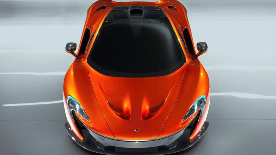 McLaren P1 | <a href="https://gutenberg.quatrorodas.abril.com.br/saloes/paris/2012/mclaren-p1-702427.shtml" rel="migration">Leia mais</a>