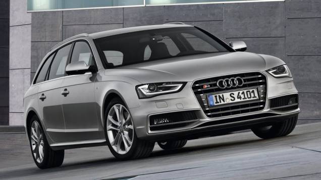 Outro item presente nos modelos S4 é o sistema Audi Drive Select | <a href="https://gutenberg.quatrorodas.abril.com.br/noticias/fabricantes/audi-traz-modelos-s4-ao-brasil-704081.shtml" rel="migration">Leia mais</a> Outro item presente nos modelos S4 é o sistema Audi Drive Select | <a href="https://gutenberg.quatrorodas.abril.com.br/noticias/fabricantes/audi-traz-modelos-s4-ao-brasil-704081.shtml" rel="migration">Leia mais</a>