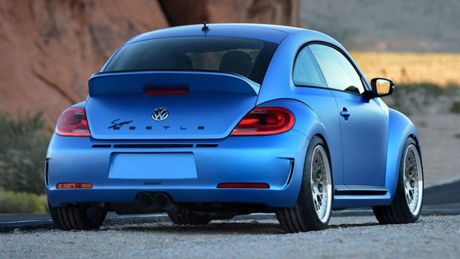 Modelo utiliza tração integraç 4Motion Modelo utiliza tração integraç 4Motion