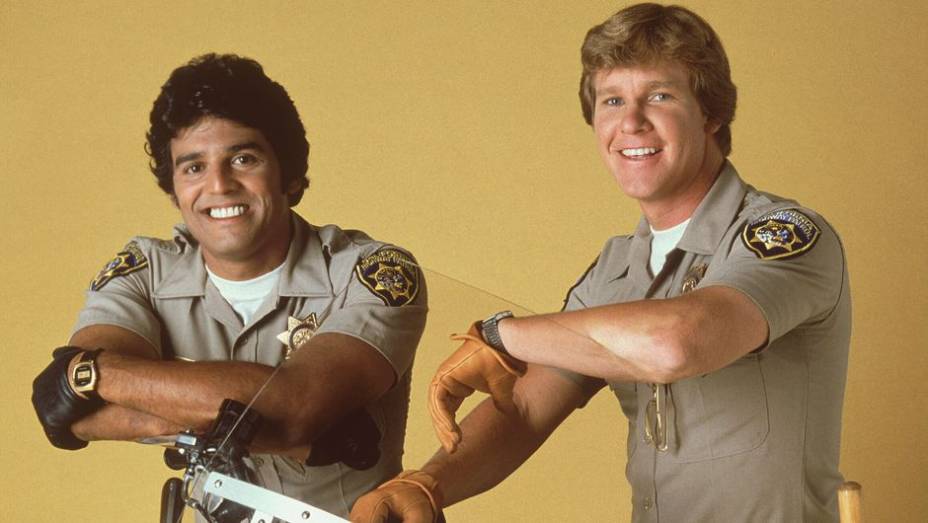 O que ser&aacute; que Frank "Ponch" Poncherello (Erik Estrada) e Jon Baker (Larry Wilcox), os CHiPs originais, diriam sobre essas novidades? | <a href="%20https://gutenberg.quatrorodas.abril.com.br/noticias/tecnologia/salao-los-angeles-define-tema-desafio-design-721841.shtml" rel="migration"></a>