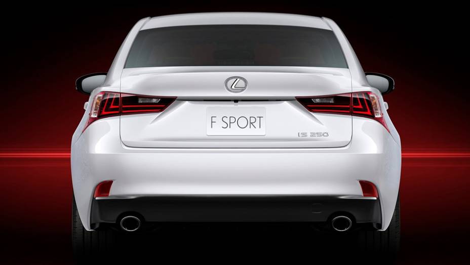 Deve existir, ainda, uma versão híbrida de quatro cilindros e 2.5 litros, com uma potência de 240 cv | <a href="https://gutenberg.quatrorodas.abril.com.br/saloes/detroit/2013/lexus-is-730482.shtml" rel="migration">Leia mais</a>