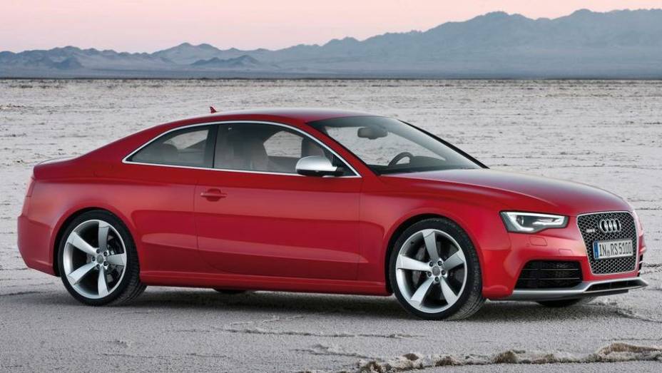 CARRO DE PERFORMANCE - Audi RS5 | <a href="https://gutenberg.quatrorodas.abril.com.br/noticias/mercado/finalistas-premio-carro-mundial-2013-sao-revelados-732525.shtml" rel="migration">Leia mais</a>