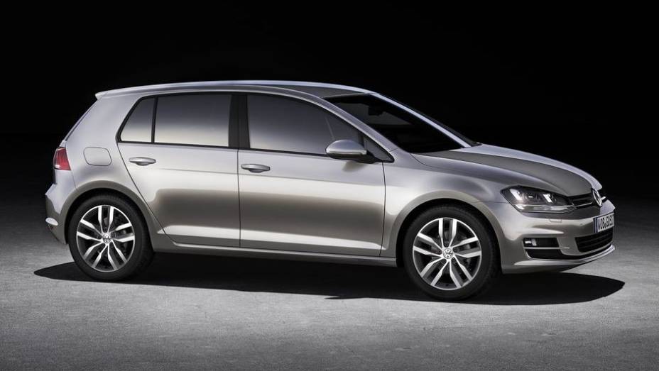 DESIGN AUTOMOTIVO - Volkswagen Golf | <a href="https://gutenberg.quatrorodas.abril.com.br/noticias/mercado/finalistas-premio-carro-mundial-2013-sao-revelados-732525.shtml" rel="migration">Leia mais</a>