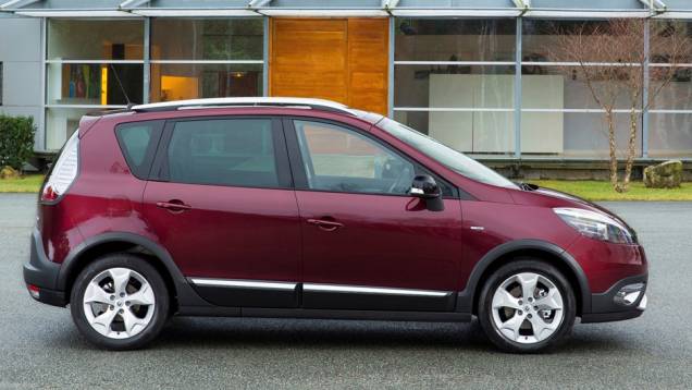 Trata-se de uma variante aventureira do Scenic | <a href="https://gutenberg.quatrorodas.abril.com.br/saloes/genebra/2013/renault-scenic-xmod-734868.shtml" rel="migration">Leia mais</a> Trata-se de uma variante aventureira do Scenic | <a href="https://gutenberg.quatrorodas.abril.com.br/saloes/genebra/2013/renault-scenic-xmod-734868.shtml" rel="migration">Leia mais</a>
