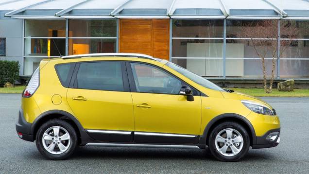 Esteticamente, o Scenic XMOD vem com rodas de liga-leve exclusivas, detalhes cromados na carroceria... | <a href="%20https://gutenberg.quatrorodas.abril.com.br/saloes/genebra/2013/renault-scenic-xmod-734868.shtml" rel="migration">Leia mais</a> Esteticamente, o Scenic XMOD vem com rodas de liga-leve exclusivas, detalhes cromados na carroceria... | <a href="%20https://gutenberg.quatrorodas.abril.com.br/saloes/genebra/2013/renault-scenic-xmod-734868.shtml" rel="migration">Leia mais</a>