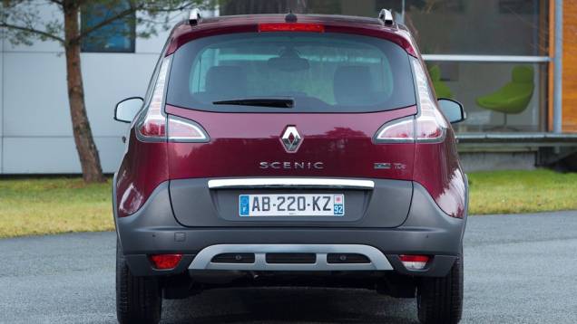 Mas o grande destaque é o sistema Grip Xtend | <a href="https://gutenberg.quatrorodas.abril.com.br/saloes/genebra/2013/renault-scenic-xmod-734868.shtml" rel="migration">Leia mais</a> Mas o grande destaque é o sistema Grip Xtend | <a href="https://gutenberg.quatrorodas.abril.com.br/saloes/genebra/2013/renault-scenic-xmod-734868.shtml" rel="migration">Leia mais</a>