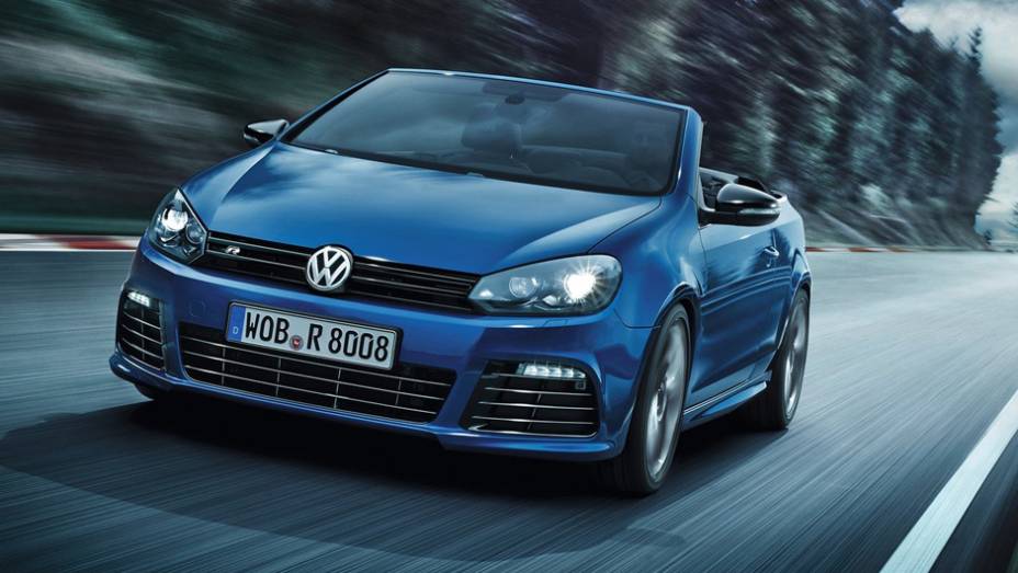 De acordo com a marca, trata-se do cabriolet mais rápido já produzido por ela | <a href="https://gutenberg.quatrorodas.abril.com.br/saloes/genebra/2013/vw-golf-r-cabriolet-734722.shtml" rel="migration">Leia mais</a>