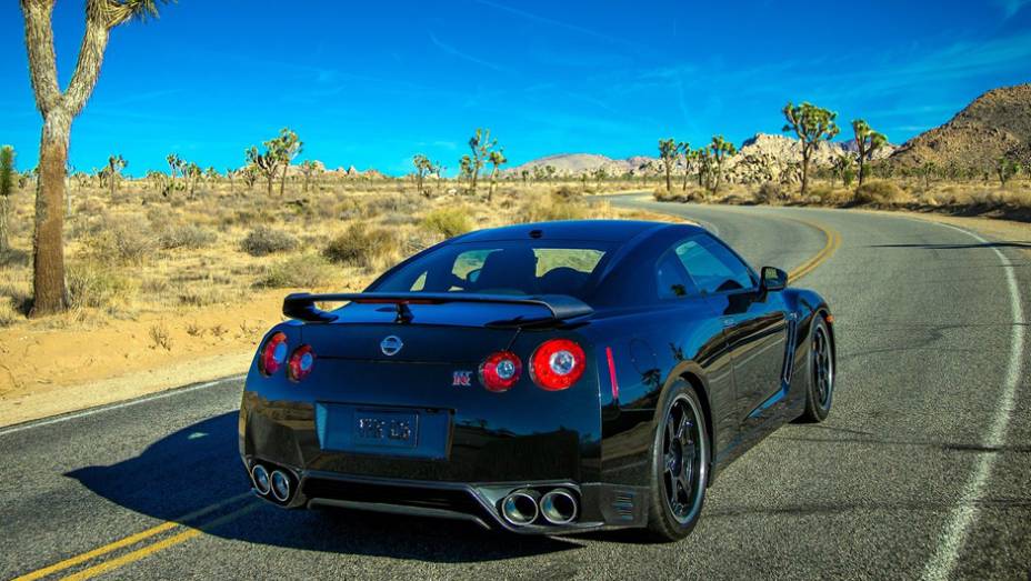 O motor utilizado é o mesmo 3.8 V6 biturbo da versão convencional do GT-R, | <a href="https://gutenberg.quatrorodas.abril.com.br/noticias/fabricantes/nissan-revela-gt-r-track-edition-733328.shtml" rel="migration">Leia mais</a> O motor utilizado é o mesmo 3.8 V6 biturbo da versão convencional do GT-R, | <a href="https://gutenberg.quatrorodas.abril.com.br/noticias/fabricantes/nissan-revela-gt-r-track-edition-733328.shtml" rel="migration">Leia mais</a>
