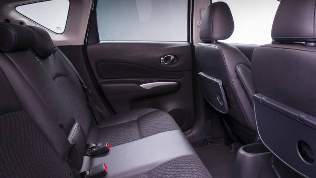 Em vários mercados o modelo será o substituto do Tiida hatch | <a href="https://gutenberg.quatrorodas.abril.com.br/saloes/genebra/2013/nissan-note-734148.shtml" rel="migration">Leia mais</a> Em vários mercados o modelo será o substituto do Tiida hatch | <a href="https://gutenberg.quatrorodas.abril.com.br/saloes/genebra/2013/nissan-note-734148.shtml" rel="migration">Leia mais</a>