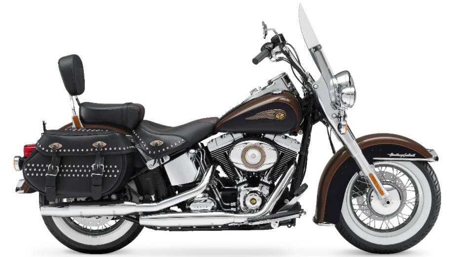 O preço sugerido da H-D Heritage Softail Classic 110th Anniversary Edition é de R$ 54.900,00. <a href="https://gutenberg.quatrorodas.abril.com.br/moto/noticias/harley-davidson-faz-110-anos-prepara-festa-734354.shtml" rel="migration">Leia mais</a>