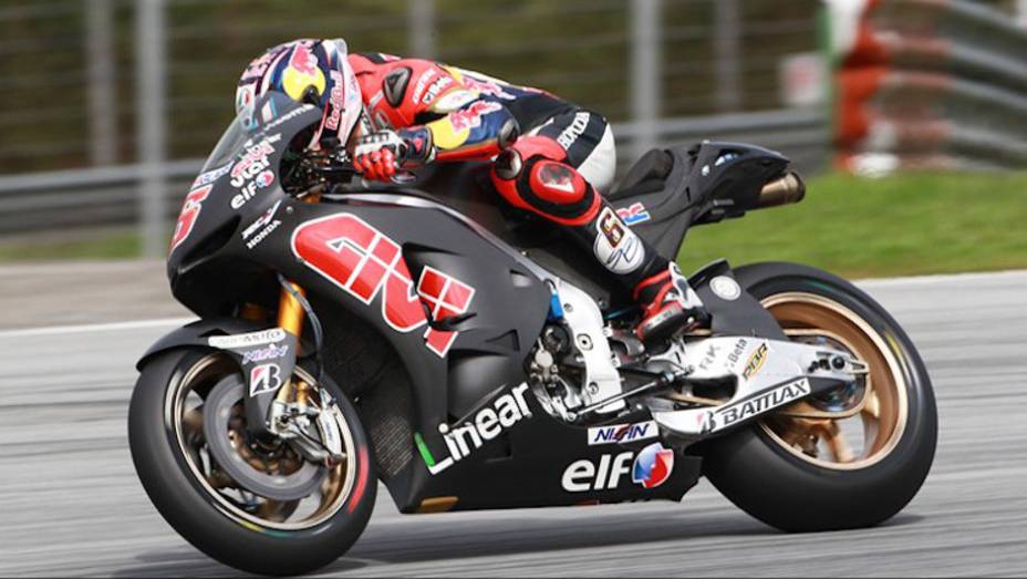 Stefan Bradl (LCR Honda MotoGP) ficou em sétimo no último dia em Sepang. <a href="https://gutenberg.quatrorodas.abril.com.br/moto/noticias/motogp-pedrosa-lidera-ultimo-dia-sepang-734820.shtml" rel="migration">Leia mais</a>