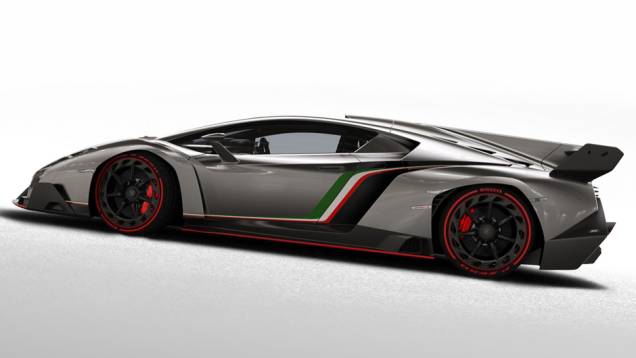 Ela tem jeito de carro de super-herói, e parece ser mesmo | <a href="https://gutenberg.quatrorodas.abril.com.br/saloes/genebra/2013/lamborghini-veneno-735176.shtml" rel="migration">Leia mais</a> Ela tem jeito de carro de super-herói, e parece ser mesmo | <a href="https://gutenberg.quatrorodas.abril.com.br/saloes/genebra/2013/lamborghini-veneno-735176.shtml" rel="migration">Leia mais</a>