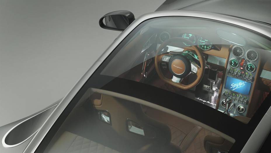 O motor que equipa a novidade é o 4.7 V8 de 444 cavalos de potência, sem qualquer modificação em relação ao 8C | <a href="%20https://gutenberg.quatrorodas.abril.com.br/saloes/genebra/2013/spyker-b6-venator-concept-735300.shtml" rel="migration">Leia mais</a>