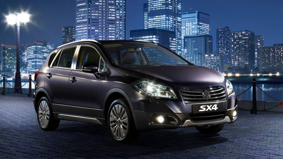 A Suzuki promove em Genebra o lançamento da nova geração do SX4 | <a href="https://gutenberg.quatrorodas.abril.com.br/saloes/genebra/2013/suzuki-sx4-735279.shtml" rel="migration">Leia mais</a>