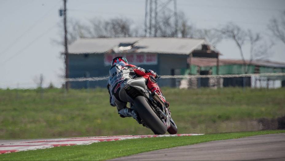 Ritmo dos pilotos da equipe Repsol Honda Team preocupa Lorenzo e Rossi | <a href="https://gutenberg.quatrorodas.abril.com.br/moto/noticias/motogp-marc-marquez-absoluto-eua-736303.shtml" rel="migration">Leia mais</a>