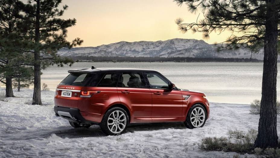 Range Rover Sport | <a href="https://gutenberg.quatrorodas.abril.com.br/saloes/new-york/2013/land-rover-range-rover-sport-737167.shtml" rel="migration">Leia mais</a>