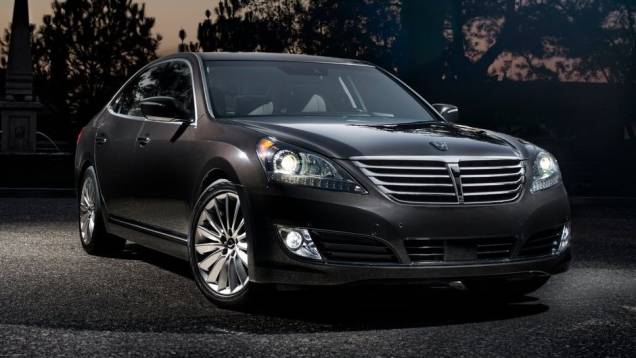 O Hyundai Equus 2014 foi apresentado no Salão de Nova Iorque | <a href="https://gutenberg.quatrorodas.abril.com.br/saloes/new-york/2013/hyundai-equus-737279.shtml" rel="migration">Leia mais</a> O Hyundai Equus 2014 foi apresentado no Salão de Nova Iorque | <a href="https://gutenberg.quatrorodas.abril.com.br/saloes/new-york/2013/hyundai-equus-737279.shtml" rel="migration">Leia mais</a>