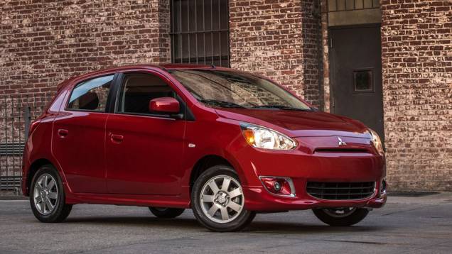 A Mitsubishi revela a versão norte-americana do hatch compacto Mirage (modelo 2014) durante o Salão de Nova Iorque | <a href="%20https://gutenberg.quatrorodas.abril.com.br/saloes/new-york/2013/mitsubishi-mirage-737029.shtml" rel="migration">Leia mais</a> A Mitsubishi revela a versão norte-americana do hatch compacto Mirage (modelo 2014) durante o Salão de Nova Iorque | <a href="%20https://gutenberg.quatrorodas.abril.com.br/saloes/new-york/2013/mitsubishi-mirage-737029.shtml" rel="migration">Leia mais</a>