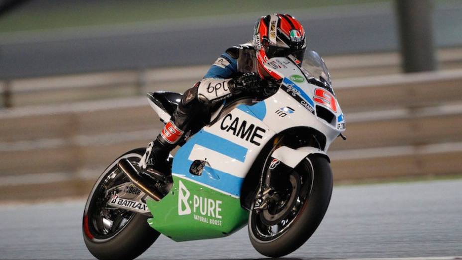 Danilo Petrucci (Came IodaRacing Project) ficou com o 21º tempo | <a href="https://gutenberg.quatrorodas.abril.com.br/moto/noticias/motogp-lorenzo-lidera-treino-livre-catar-737806.shtml" rel="migration">Leia mais</a>