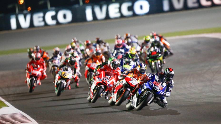 Corrida noturna do Catar abriu a Temporada 2013 da MotoGP | <a href="https://gutenberg.quatrorodas.abril.com.br/moto/noticias/motogp-jorge-lorenzo-vence-corrida-catar-738020.shtml" rel="migration">Leia mais</a>