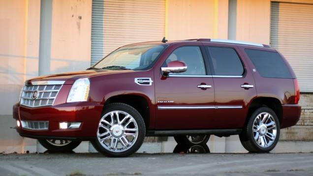 SUVs Full-Size de luxo - 2013 Cadillac Escalade - Preço inicial nos EUA: US$ 63.170 - Preço inicial no Brasil: não é vendido | <a href="%20https://gutenberg.quatrorodas.abril.com.br/noticias/mercado/gm-domina-premio-best-cars-for-families-2013-738171.shtml" rel="migration"></a> SUVs Full-Size de luxo - 2013 Cadillac Escalade - Preço inicial nos EUA: US$ 63.170 - Preço inicial no Brasil: não é vendido | <a href="%20https://gutenberg.quatrorodas.abril.com.br/noticias/mercado/gm-domina-premio-best-cars-for-families-2013-738171.shtml" rel="migration"></a>