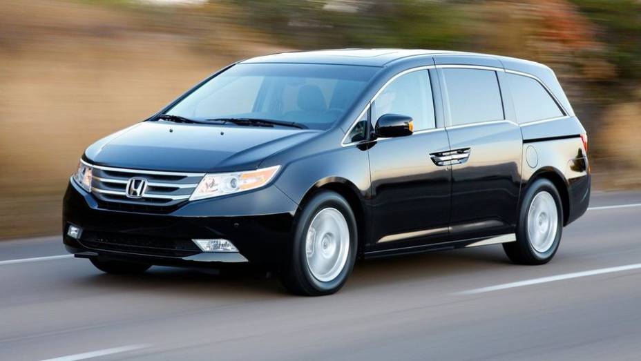 Minivans - 2013 Honda Odyssey - Preço inicial nos EUA: US$ 28.675 - Preço inicial no Brasil: não é vendido | <a href="%20https://gutenberg.quatrorodas.abril.com.br/noticias/mercado/gm-domina-premio-best-cars-for-families-2013-738171.shtml" rel="migration">Leia mais</a>