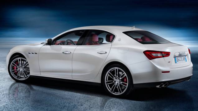 Maserati Ghibli | <a href="https://gutenberg.quatrorodas.abril.com.br/saloes/xangai/2013/maserati-ghibli-738641.shtml" rel="migration">Leia mais</a> Maserati Ghibli | <a href="https://gutenberg.quatrorodas.abril.com.br/saloes/xangai/2013/maserati-ghibli-738641.shtml" rel="migration">Leia mais</a>