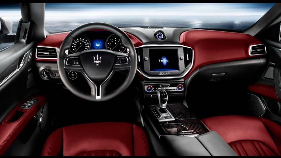 Maserati Ghibli | <a href="https://gutenberg.quatrorodas.abril.com.br/saloes/xangai/2013/maserati-ghibli-738641.shtml" rel="migration">Leia mais</a>