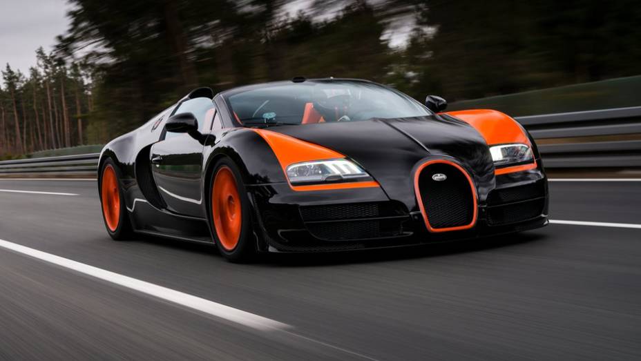 A Bugatti anunciou nesta quinta-feira (11) o Veyron Grand Sport Vitesse World Record Car Edition | <a href="https://gutenberg.quatrorodas.abril.com.br/saloes/xangai/2013/bugatti-veyron-grand-sport-vitesse-wrc-edition-738696.shtml" rel="migration">Leia mais</a>