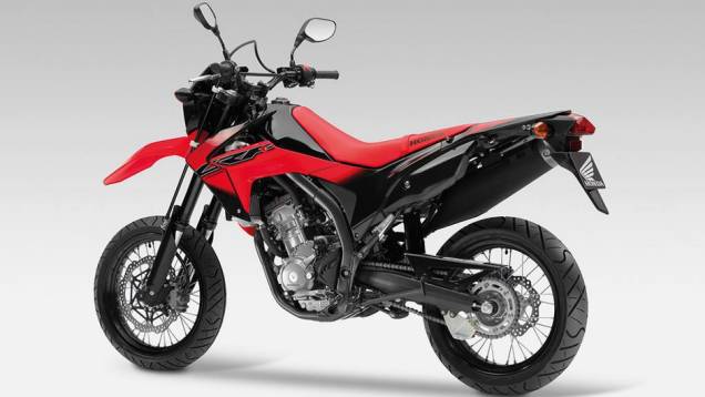 Motocicleta estará disponível na Espanha a partir do mês de junho, ainda sem preço sugerido | <a href="%20https://gutenberg.quatrorodas.abril.com.br/moto/noticias/honda-crf-250m-2013-chega-espanha-junho-738432.shtml" rel="migration">Leia mais</a> Motocicleta estará disponível na Espanha a partir do mês de junho, ainda sem preço sugerido | <a href="%20https://gutenberg.quatrorodas.abril.com.br/moto/noticias/honda-crf-250m-2013-chega-espanha-junho-738432.shtml" rel="migration">Leia mais</a>