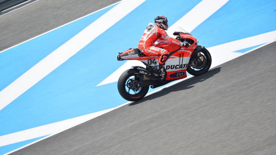 Andrea Dovizioso largará em nono lugar em Jerez | <a href="https://gutenberg.quatrorodas.abril.com.br/moto/noticias/motogp-lorenzo-garante-pole-jerez-740522.shtml" rel="migration">Leia mais</a>