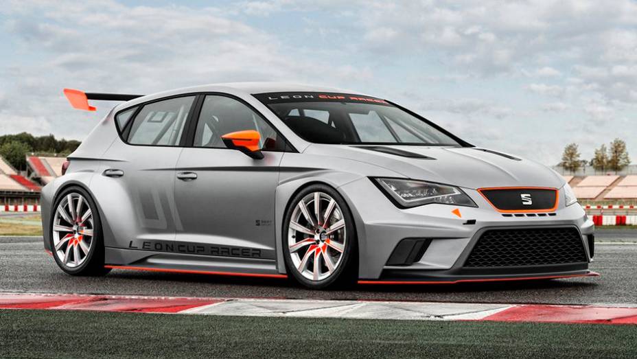 Em ambas, é utilizado motor 2.0 turbo, que oferece 325 cavalos de potência | <a href="https://gutenberg.quatrorodas.abril.com.br/noticias/fabricantes/seat-apresenta-leon-cup-racer-740888.shtml" rel="migration">Leia mais</a>