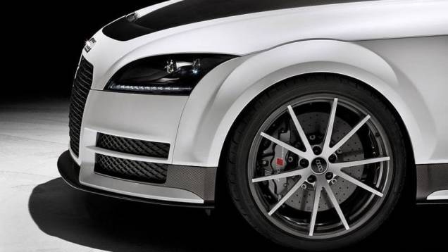Até mesmo as rodas de liga-leve ficaram mais leves (em 20 kg). | <a href="https://gutenberg.quatrorodas.abril.com.br/noticias/fabricantes/audi-revela-tt-ultra-quattro-concept-739649.shtml" rel="migration">Leia mais</a> Até mesmo as rodas de liga-leve ficaram mais leves (em 20 kg). | <a href="https://gutenberg.quatrorodas.abril.com.br/noticias/fabricantes/audi-revela-tt-ultra-quattro-concept-739649.shtml" rel="migration">Leia mais</a>