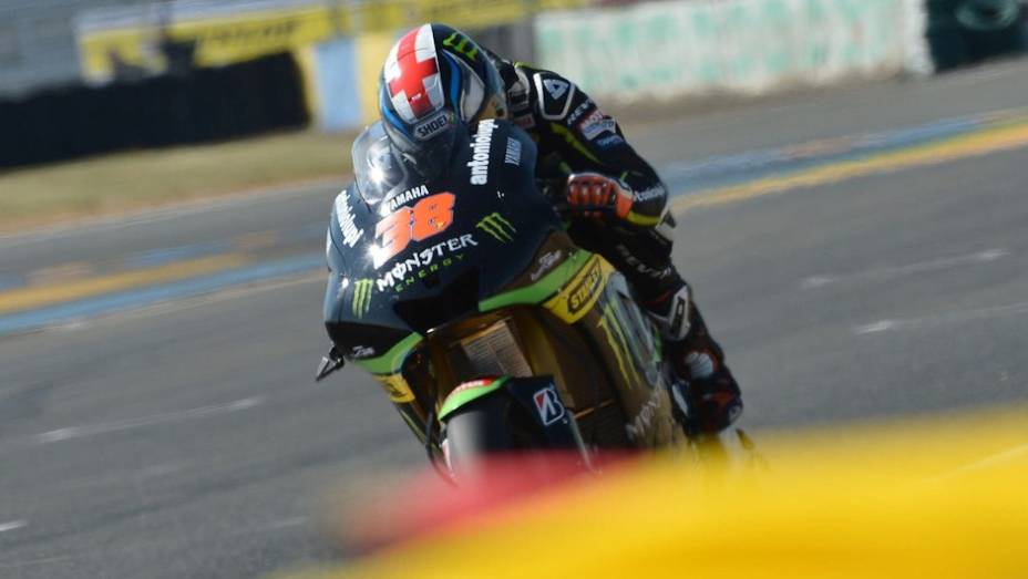 Bradley Smith (Monster Yamaha Tech 3) ficou com o nono tempo | <a href="https://gutenberg.quatrorodas.abril.com.br/moto/noticias/motogp-marquez-conquista-pole-le-mans-741738.shtml" rel="migration">Leia mais</a>