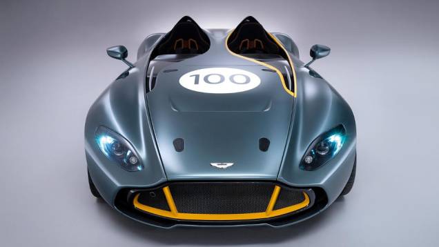 Modelo faz parte das comemorações do centenário da marca | <a href="https://gutenberg.quatrorodas.abril.com.br/noticias/fabricantes/aston-martin-revela-cc100-concept-741740.shtml" rel="migration">Leia mais</a> Modelo faz parte das comemorações do centenário da marca | <a href="https://gutenberg.quatrorodas.abril.com.br/noticias/fabricantes/aston-martin-revela-cc100-concept-741740.shtml" rel="migration">Leia mais</a>