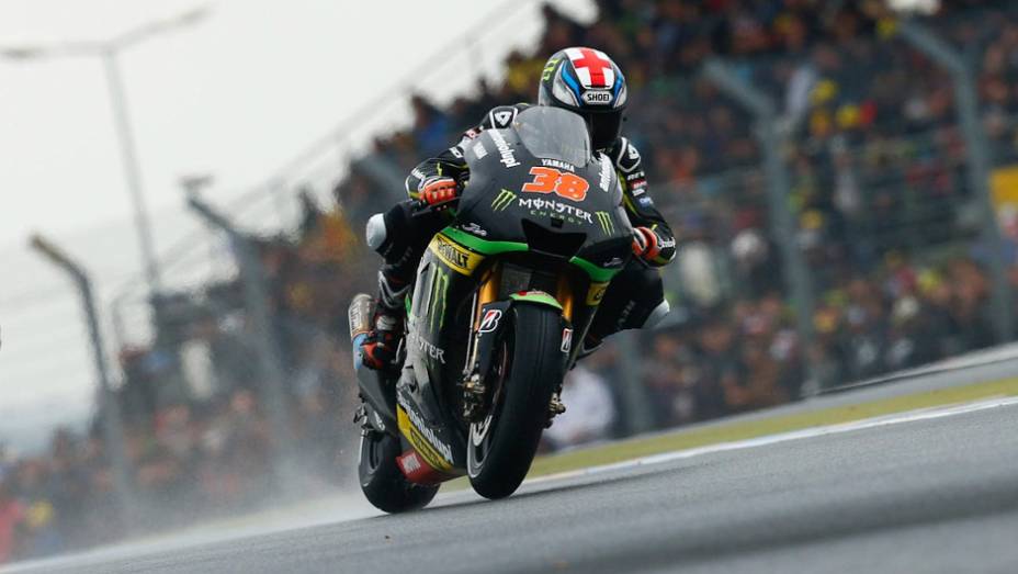 Bradley Smith (Monster Yamaha Tech 3) ficou em nono | <a href="https://gutenberg.quatrorodas.abril.com.br/moto/noticias/motogp-pedrosa-vence-corrida-le-mans-741797.shtml" rel="migration">Leia mais</a>