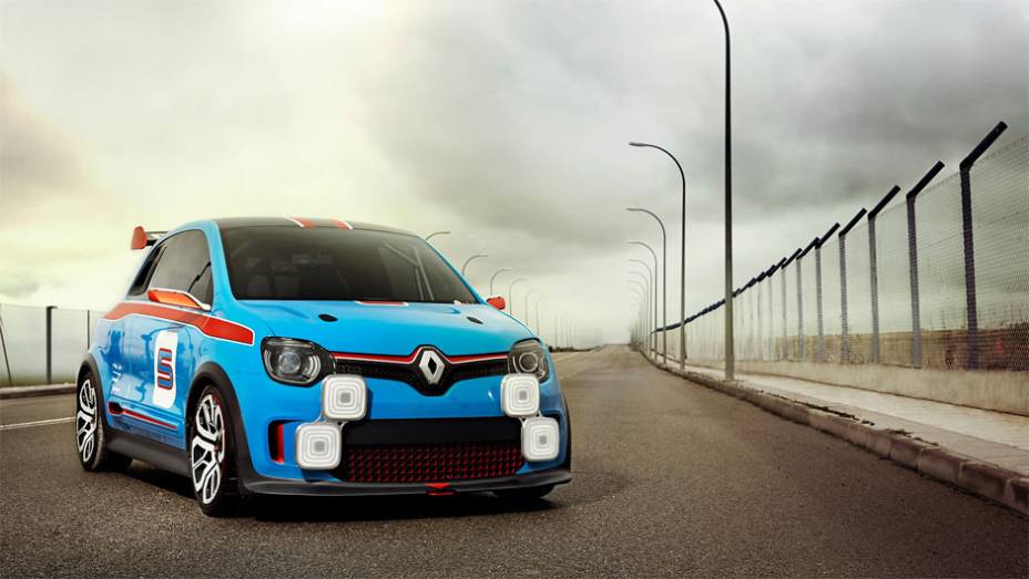 Seu torque máximo é de 38,71 mkgf a 4.850 rpm | <a href="https://gutenberg.quatrorodas.abril.com.br/noticias/fabricantes/renault-twin-run-concept-revelado-monaco-742319.shtml" rel="migration">Leia mais</a>