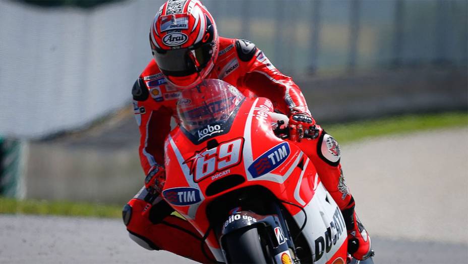 Nicky Hayden, companheiro de Dovizioso, foi o sexto | <a href="https://gutenberg.quatrorodas.abril.com.br/moto/noticias/motogp-lorenzo-vence-prova-mugello-742903.shtml" rel="migration">Leia mais</a>