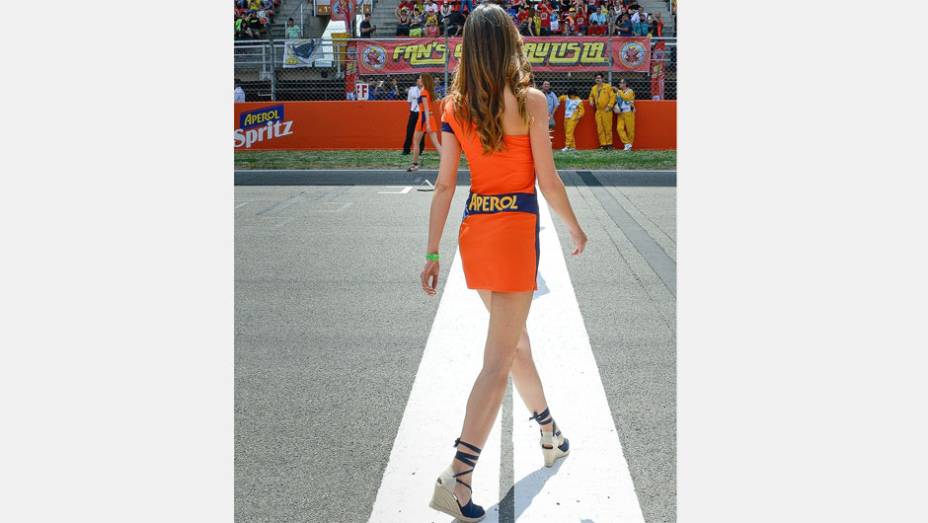 Veja as belas garotas da MotoGP da Catalunha e saiba como foi a corrida! | <a href="https://gutenberg.quatrorodas.abril.com.br/moto/galerias/competicoes/motogp-catalunha-corrida-744273.shtml" rel="migration">Leia mais</a>