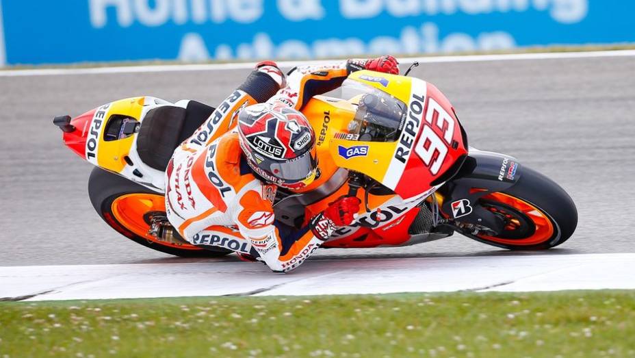 A revelação Márc Marquez ficou no segundo lugar | <a href="https://gutenberg.quatrorodas.abril.com.br/moto/noticias/motogp-rossi-reencontra-vitoria-assen-745441.shtml" rel="migration">Leia mais</a>