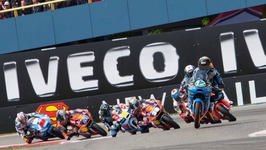 Na Moto3, muito equilíbrio entre os ponteiros | <a href="https://gutenberg.quatrorodas.abril.com.br/moto/noticias/motogp-rossi-reencontra-vitoria-assen-745441.shtml" rel="migration">Leia mais</a>