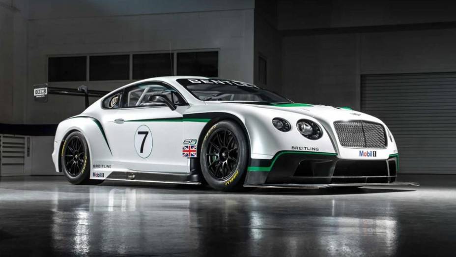 Trata-se de uma versão voltada para as pistas, que estreará em competições oficiais apenas em 2014, na FIA Blancpain Series | <a href="https://gutenberg.quatrorodas.abril.com.br/noticias/fabricantes/bentley-apresenta-continental-gt3-goodwood-746678.shtml" rel="migration"></a>