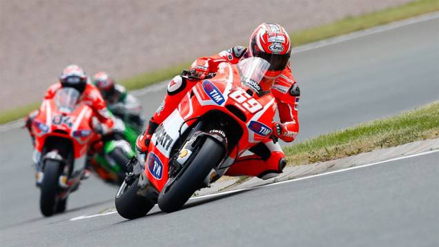 Nicky Hayden (Ducati) ficou com o sexto tempo | <a href="https://gutenberg.quatrorodas.abril.com.br/moto/noticias/motogp-marquez-conquista-pole-alemanha-746854.shtml" rel="migration">Leia mais</a> Nicky Hayden (Ducati) ficou com o sexto tempo | <a href="https://gutenberg.quatrorodas.abril.com.br/moto/noticias/motogp-marquez-conquista-pole-alemanha-746854.shtml" rel="migration">Leia mais</a>